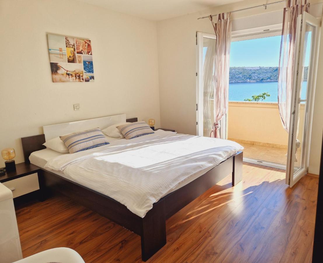 Villa Petra Barbat na Rabu Экстерьер фото